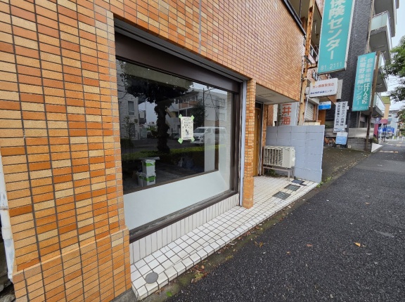 【開店予告】品川通り沿いで貼り紙を発見！なんのお店かを調べてみたら"Hearth Barber Club"という男磨きが出来そうなメンズサロンだった！
