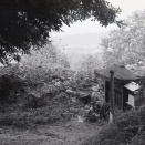 岩船墓地六地蔵石仏龕