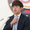 日ハム清水、600万円増の年俸2600万円でサインも「清宮と600万しか違わないのか…」