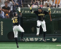 阪神ソラーテ.333(18-6)3本6打点OPS1.257 ←ようやく