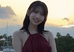 【朗報】藤嶌果歩のニットと赤ビキニ、とんでもないことになる