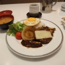 【タイ】FUJI、ハンバーグライス。毎日渋滞しています。