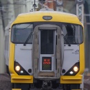 特急「新宿さざなみ3号」。