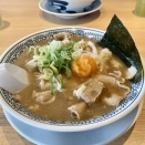 お酒で湿らせた昆布で刺身を挟むと昆布締め