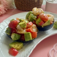 トマトとアボカド&小エビのハニーマスタード