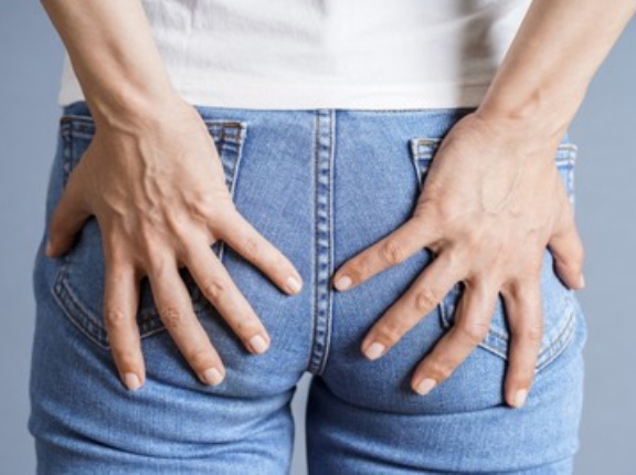 磯山さやかさん（42）「誰かといると腹パンパンになって屁をこきたくなる」