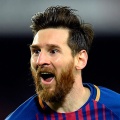 アルゼンチン代表FWメッシ、W杯初戦で圧巻の“ハットトリック”達成にスタジアム熱狂 元ドイツ代表クローゼ氏のW杯最多得点記録に並ぶ