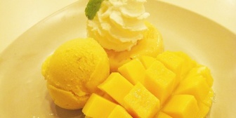 嫁とケンカした。→3日間も口をきかず、このままじゃダメだと思って、ケーキと嫁の大好きなアイスを買って帰った。→「ただいま」も言えなかった俺が「愛してる」と言った結果…