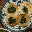 一人晩ごはんは簡単に！残り物を丼物にアレンジ。