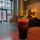 ロンドンでいま最も注目されるポーター「London Black」：Anspach & Hobday