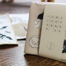 スマホもめがねもふけるハンカチ　Microfiber cloth for screens and lenses