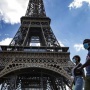フランスで起きてるアジア人狩りがヤバすぎる… 下手すれば、失明するだろこれ…