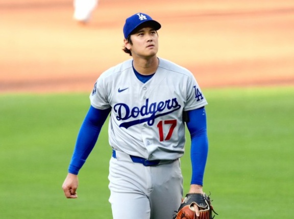 大谷翔平、5回0失点＆4打数1安打1本塁打でアンチを黙らせる