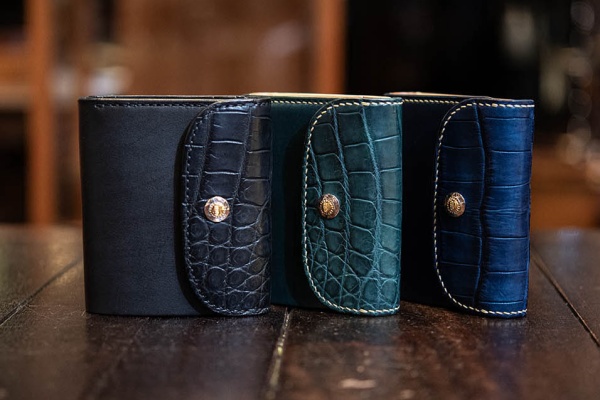 MOTO クロコダイル型押し財布 ネイビー MOTO クロコダイル型押し財布 ネイビー - メルカリ