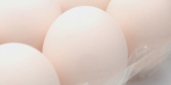 妻から「今日の晩ご飯は生オムライスです(^^)」のメッセージが来た。