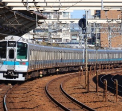 小田急の開業時にはなかった狛江市はどのようにして誕生したのか