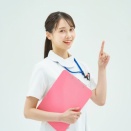 レバウェル看護で年収UP！高属性ナースが選ぶ「稼ぎ×守る」資産形成術