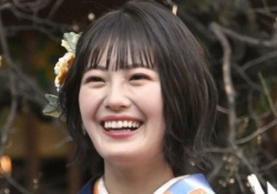 清宮レイさん、3人しかいない事務所に所属