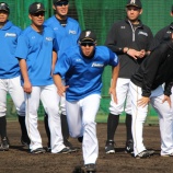 『なぜ「もろ手を挙げて」になるのだろう？』の画像