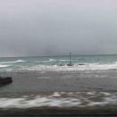 日本海に立つ一本の先輩