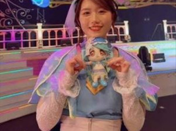 【朗報】長谷川育美さん、太ももをチラ見せ画像を公開してくれるｗｗｗｗ