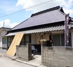 古民家で頂くざるそば　瀬戸町 そば笑場！！