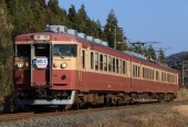 『2025/11/30運転 えちごトキめき鉄道クハ455-701＋413系2両快速急行』の画像
