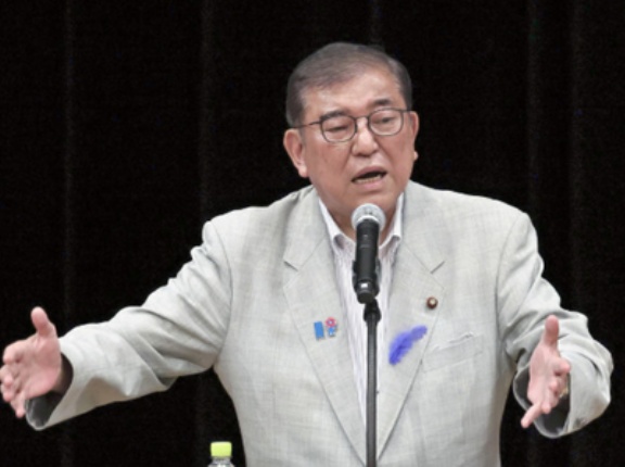 【速報】石破首相『2万円を配ると言ったが”1回だけ”とは言ってないよ？』