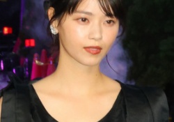 【朗報】西野七瀬(32)さん、人妻になりビジュアルが全盛期を超えていく