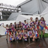 HKT48尾崎支配人がイナズマロックフェスの写真を公開、客席の様子も…