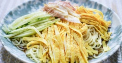 妻の実家で採れたきゅうりが新鮮「冷やし中華」始めました