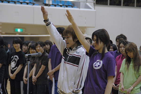 穴吹ビューティ専門学校 穴カレニュース 06年10月