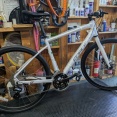 ほぼ6万円のクロスバイクなら旧モデルが狙い目！FORCE Moravia 100D LTDを紹介