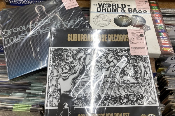 クラブ　ハウス　60枚　レコードまとめ売り HAPPY HARDCORE、GABBER、TRANCE中古レコード約50枚出品