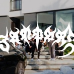 ストリートブランド『JANPARI』、SNSに男性が電車にスマホをガムテープで固定し撮影という内容の動画を投稿し、炎上