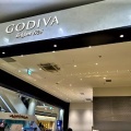 最近GODIVAによく出会う