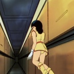 【朗報】Zガンダムのファさん、例のミニスカ制服のおかげで本編中でも何かする度に中身を披露してしまう…（画像あり）